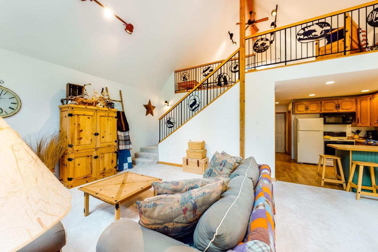 Lilliwaup Alpine Home מראה חיצוני תמונה