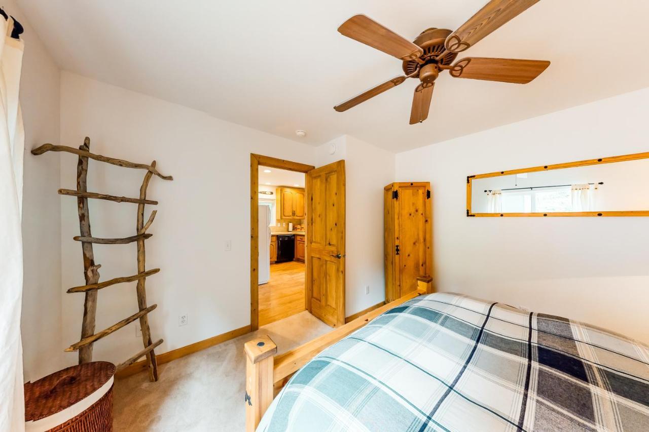 Lilliwaup Alpine Home מראה חיצוני תמונה