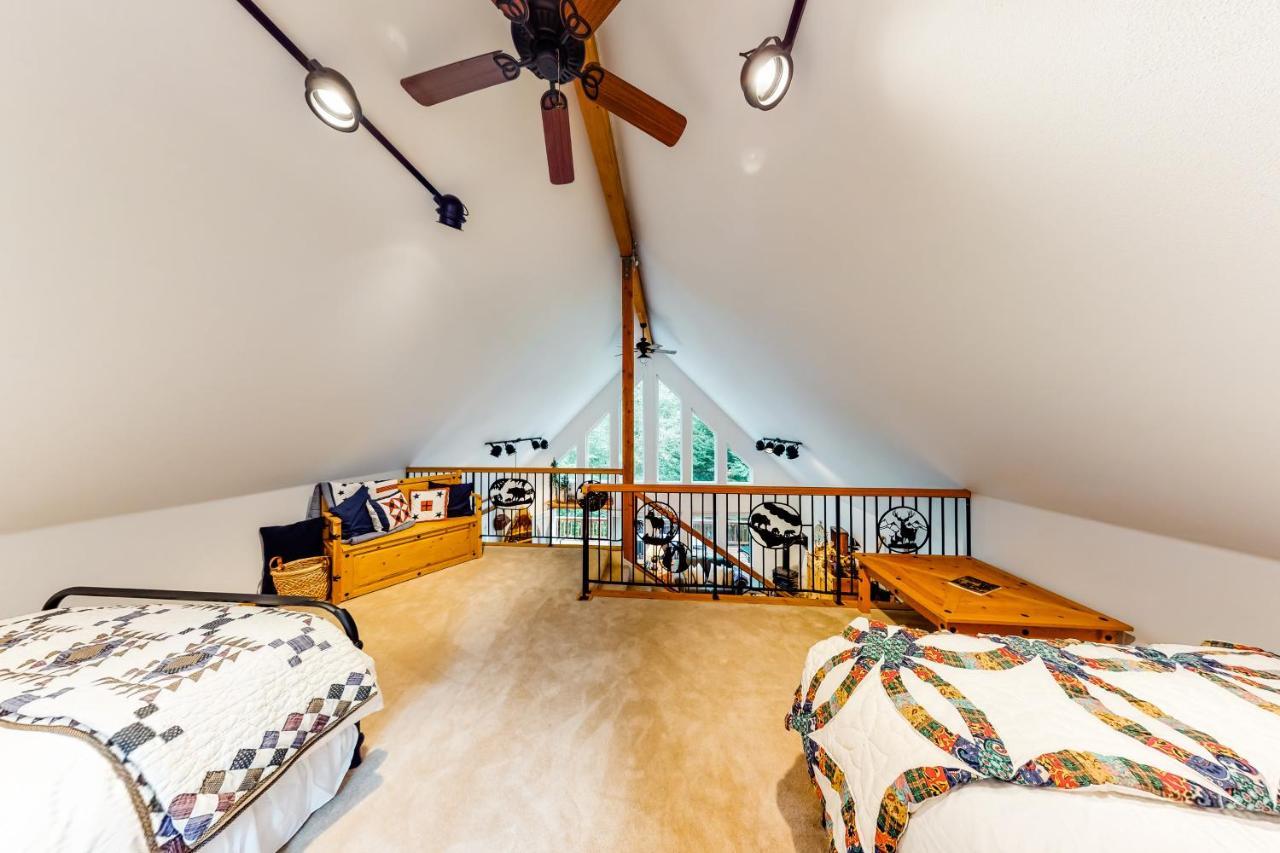 Lilliwaup Alpine Home מראה חיצוני תמונה
