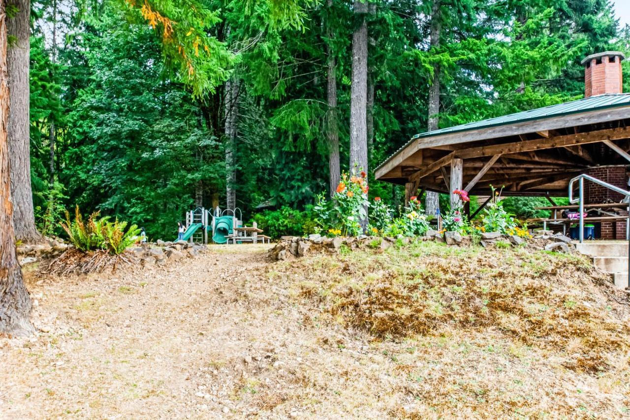Lilliwaup Alpine Home מראה חיצוני תמונה